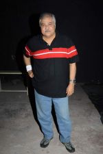 Satish Shah at Photo shoot with the cast of Club 60 in Filmistan, Mumbai on 7th Aug 2013 (3).JPG